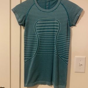 Lululemon - Swiftly Tech Short Sleeve